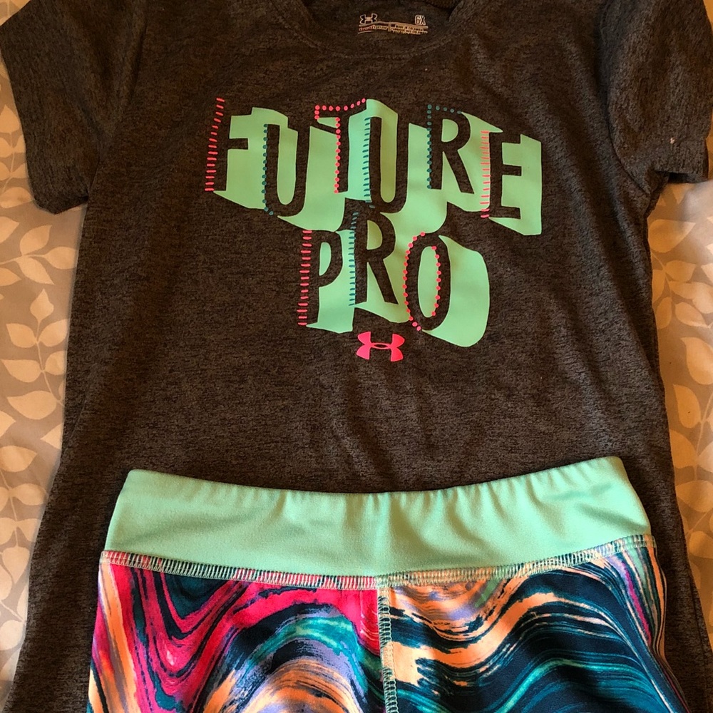 Under Armour girls athletic cloths under